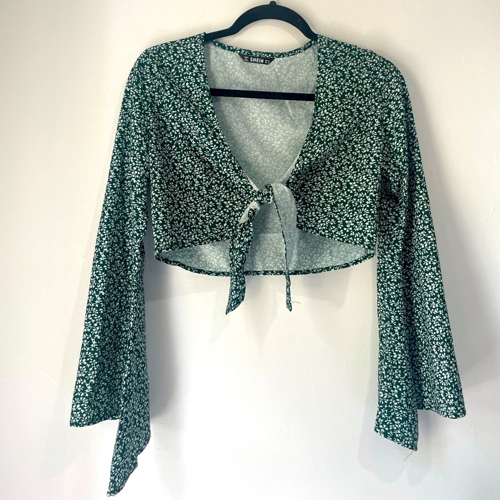 SHEIN front tie crop top
